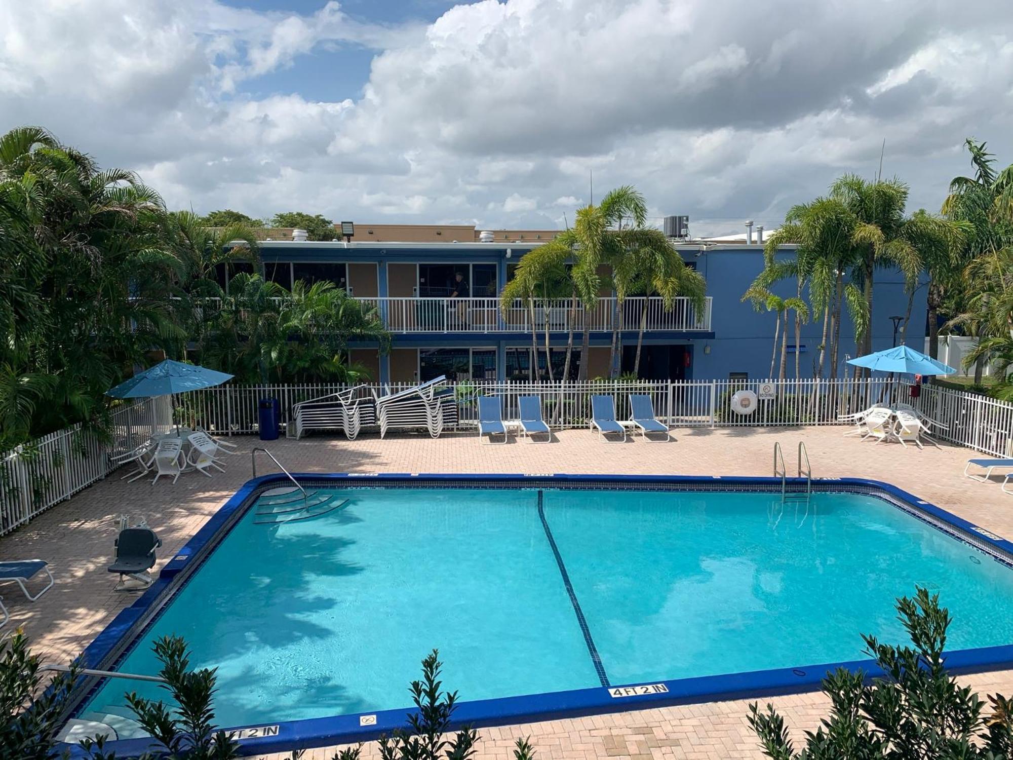 Rodeway Inn&Suites Fort Lauderdale Airport&Cruise Port Dania Beach Extérieur photo